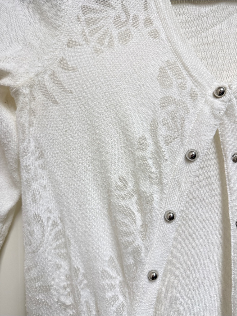 White House Black Market Cream Floral Jacquard Button Cardigan - Picture 2 of 4